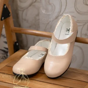 کفش مدل شهربانو کرم