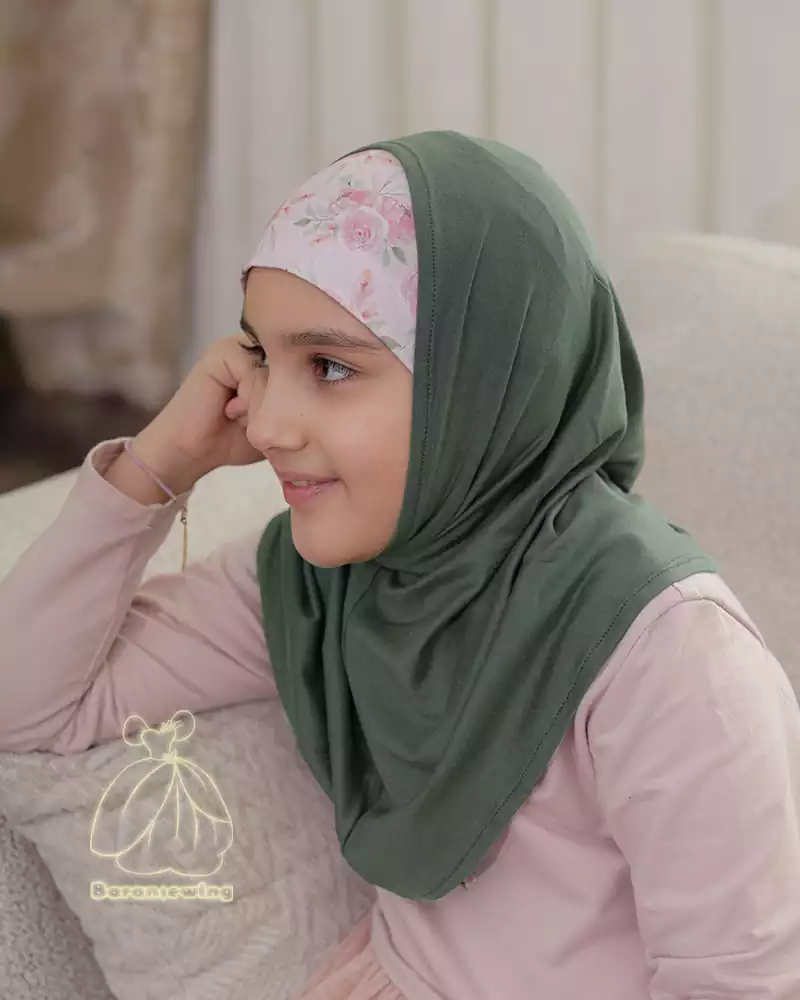 مقنعه سبز زیتونی با هد گلدار